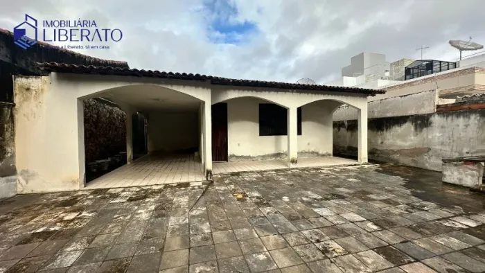 Casa em Caruaru, Bairro Universitário