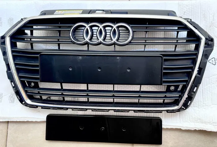 Grade Original Audi A3 Sedan Performance Black (usada - sem detalhes)