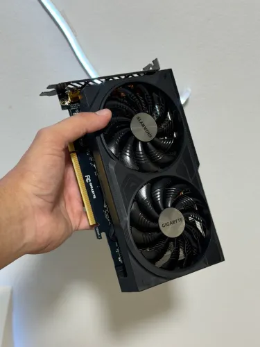 Placa de Vídeo RTX 4060ti 8GB Gigabyte