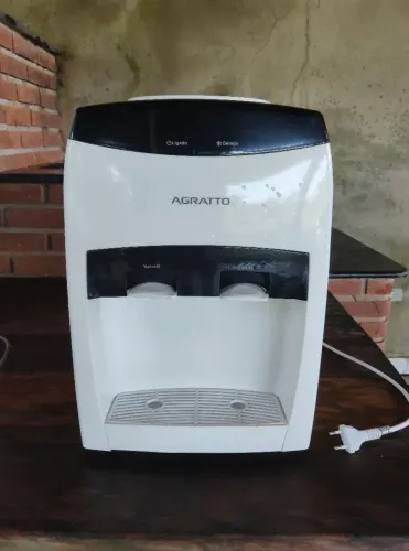 Bebedouro 220v novíssimo 