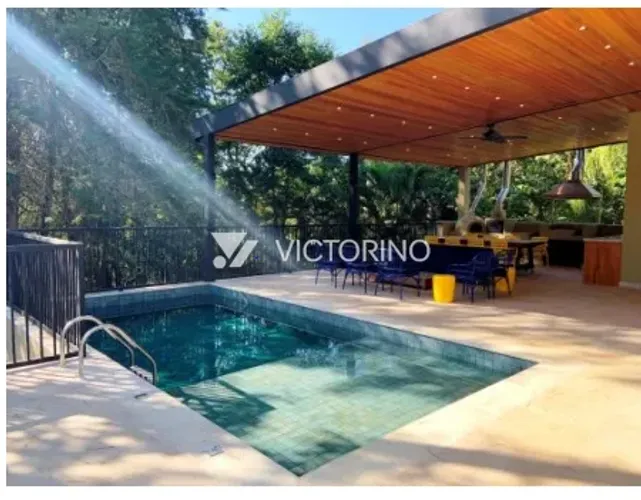 Casa de condomínio em Atibaia com 03 quartos sendo 03 suítes e 04 vagas à venda ou locação