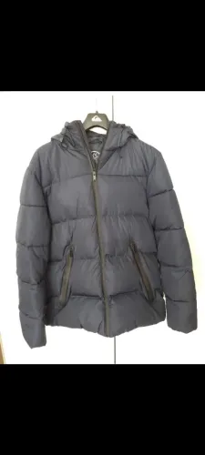 Jaqueta de nylon com capuz