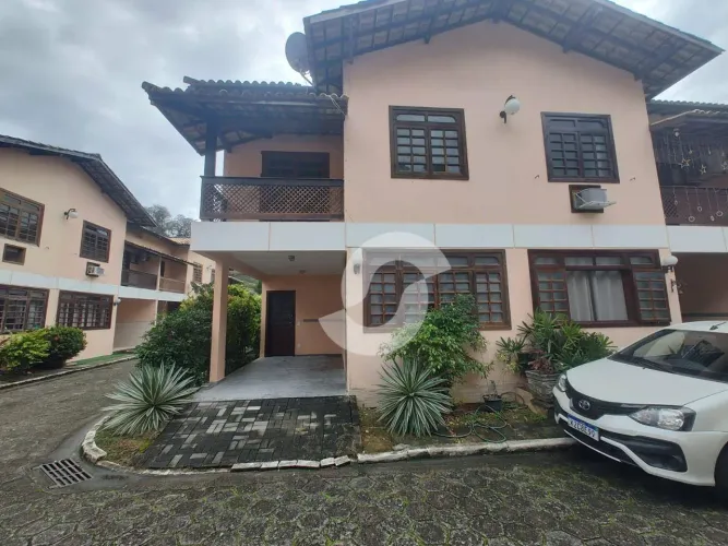 Casa com 2 dormitórios à venda, 130 m² por R$ 340.000,00 - Baldeador - Niterói/RJ