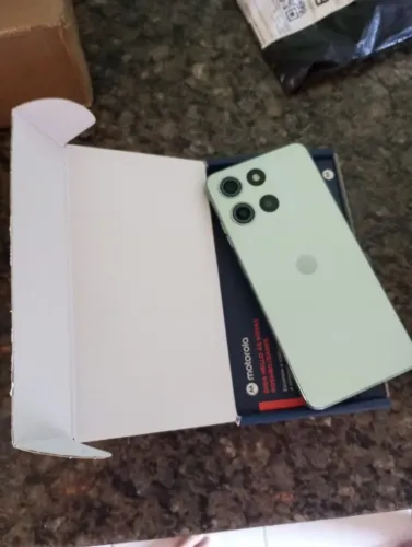 Vendo Motorola G15 128 Azul Claro*Novo na caixa ( Nunca usado, comprado 02/07/26).