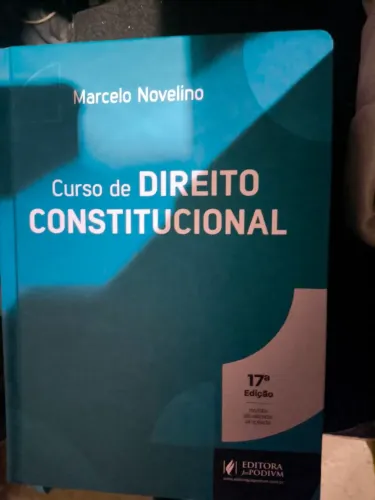 Vendo livros de estudo direito constitucional 