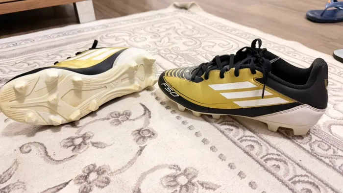 Chuteira Adidas Messi F50 n°38