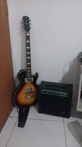 Guitarra + amplificador 