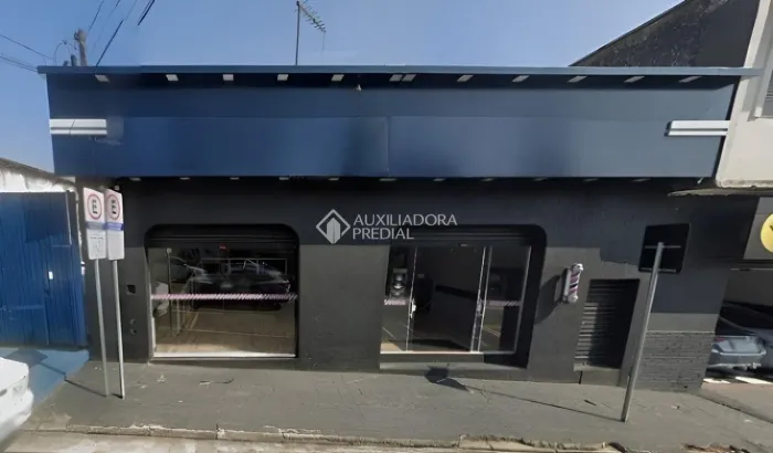 Excelente salão comercial com 331m², na Vila Helena, em Santo André.