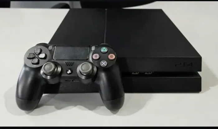 PS4 1TB DESBLO TUNADO pego trocas 