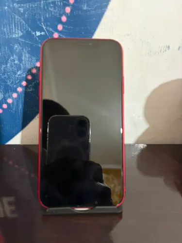 iPhone 11 128gb Product RED
