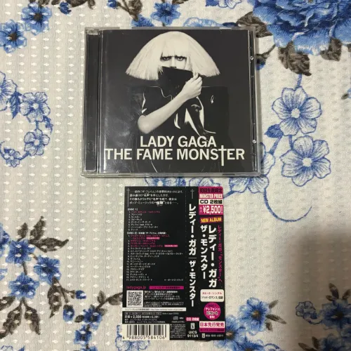 CD Lady Gaga - The Fame Monster Japonês