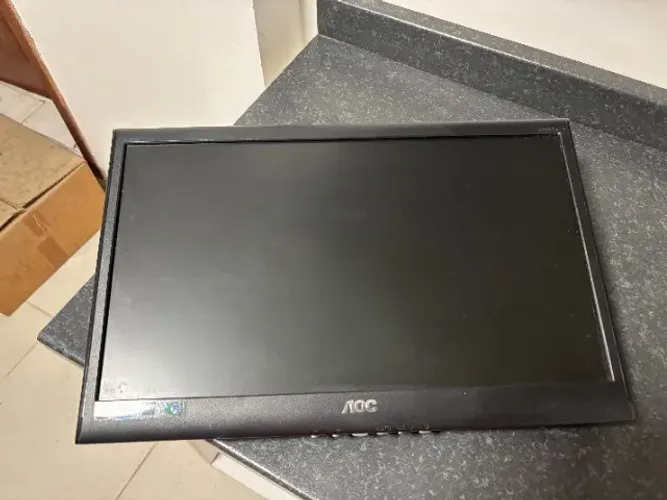 Monitor LED AOC 18,5? Widescreen (Modelo: E950W) - (Sem Base)
