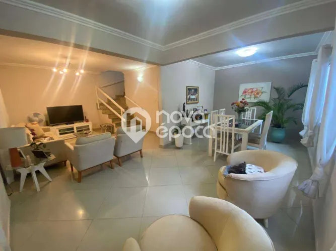 Tanque | Casa 3 quartos, sendo 1 suite