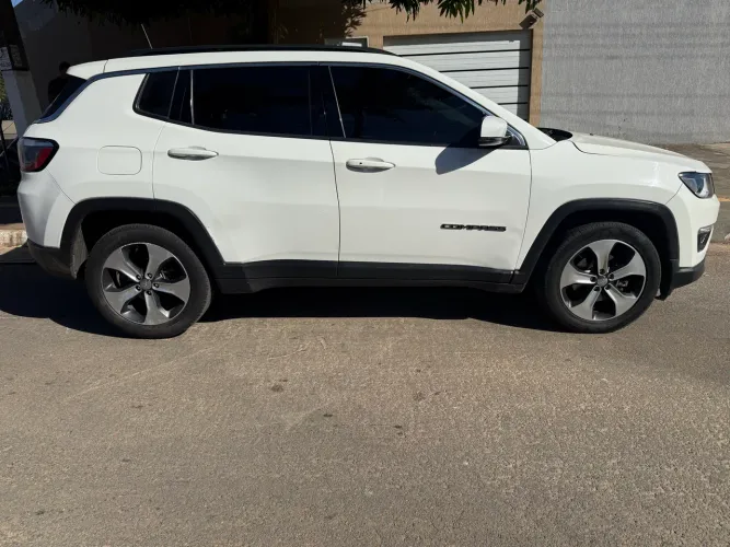 Jeep Compass Longitude 2.0 4X2 Flex 16V Aut. 2017