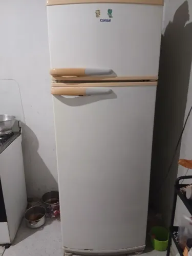Vendo geladeira consul