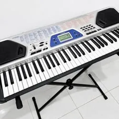 Teclado Casio CTK-481 61 Teclas com Suporte - Ótimo Estado