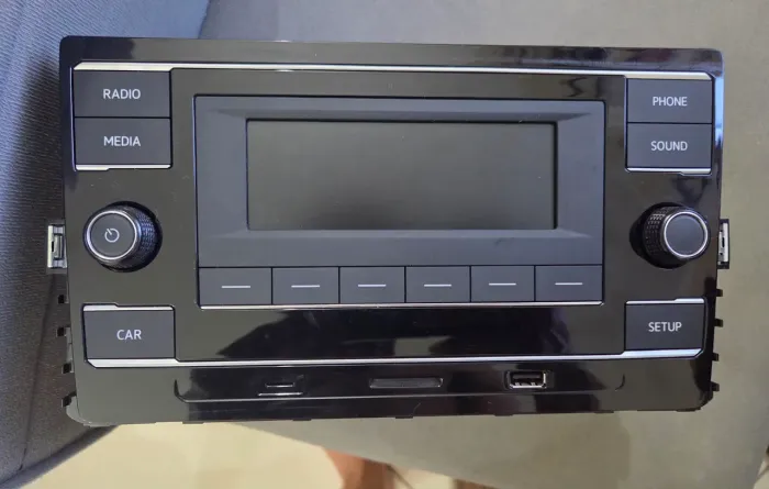 Rádio Original VW Polo Track 2024 (Código 2GX 035 153)