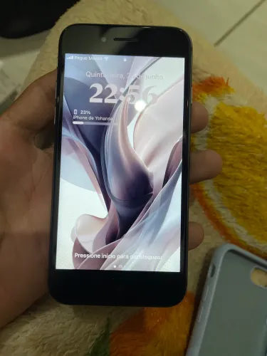 iPhone 8 normal 64 gb