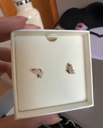 Brinco borboleta Swarovski dourado