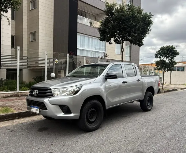 Toyota Hilux CD 4X4 2.8 Diesel Mec. 2020