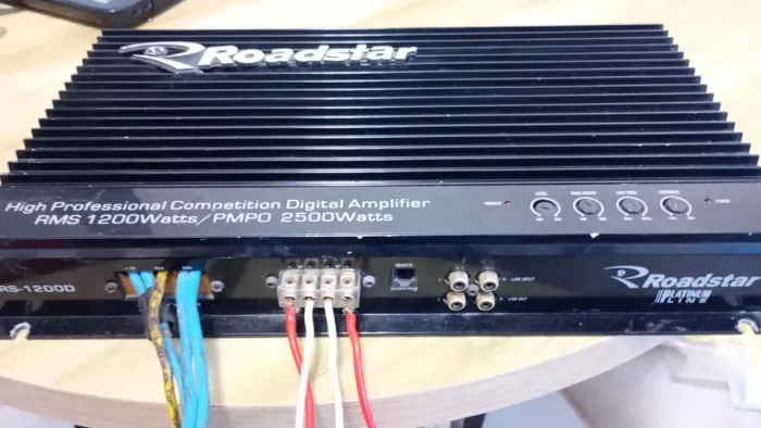 Amplificador Som Digital Roadstar 