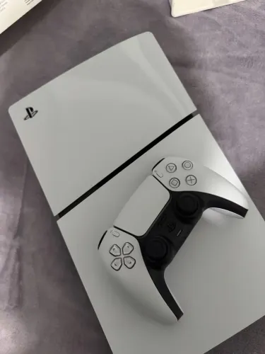 PLAYSTATION 5 SLIM