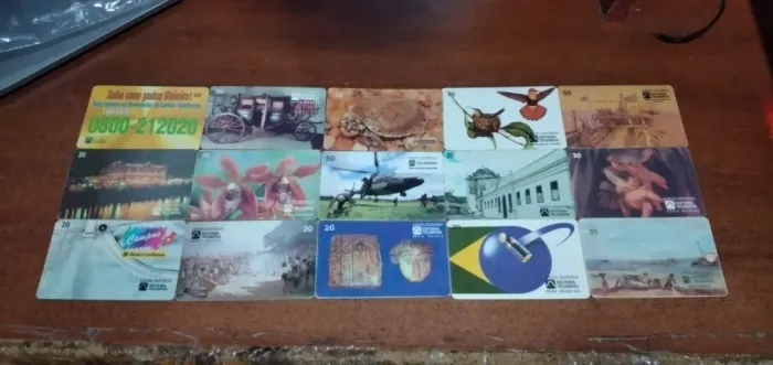 50 Cartões telefônicos diversos de orelhão antigos