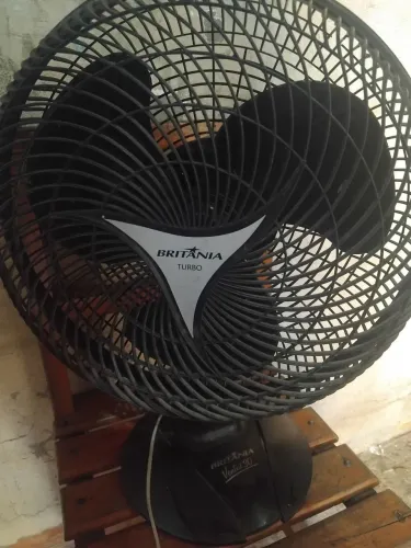 Ventilador Britania Turbo 30cm