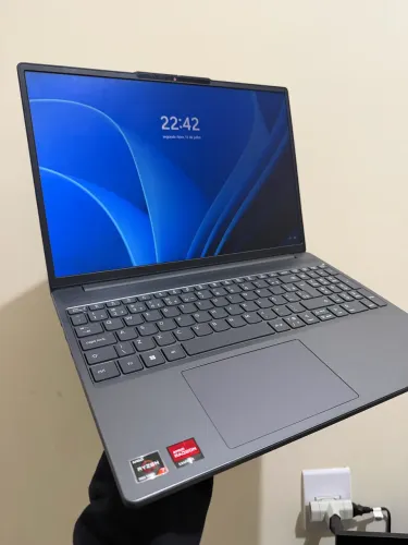 Notebook Lenovo Slim3 R7 