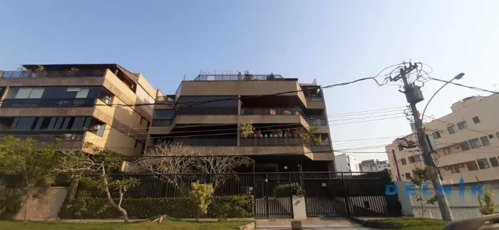 Cobertura com 3 dormitórios para alugar, 241 m² por R$ 8.185,40/mês - Recreio dos Bandeira