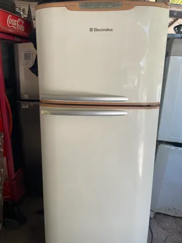 Geladeira Electrolux 440 litros