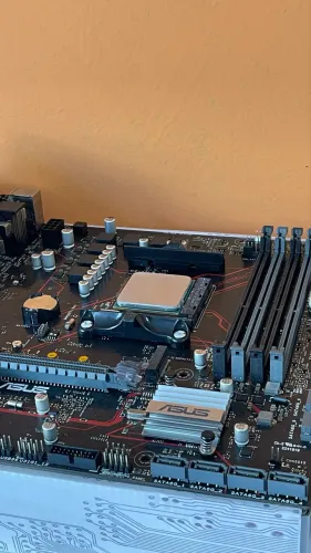 Placa mãe B450 ASUS Gaming USB ruim
