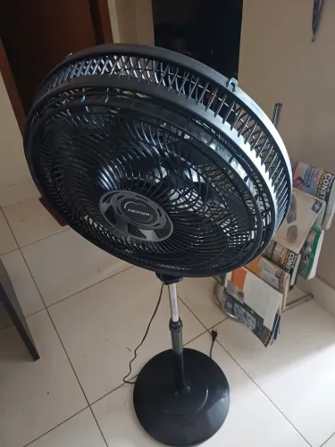 Para conserto ou retirada de peças (Motor queimado 127V)