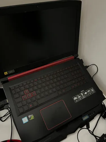 Notebook Acer Nitro 5 AN515-51 1920x1080p i7-7700HQ Gtx1050Ti 16gb RAM