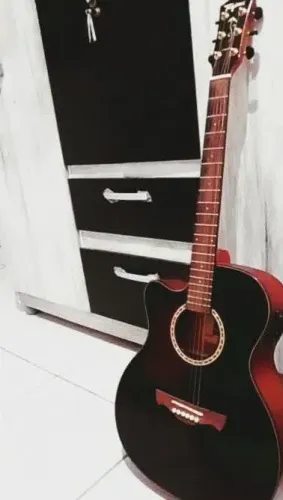 Violão eletro acústico semi profissional para canhoto ?