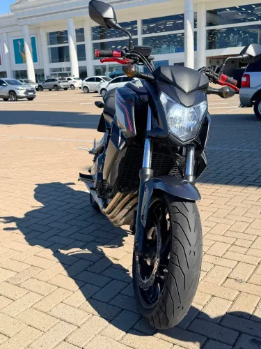CB650F IMPECÁVEL