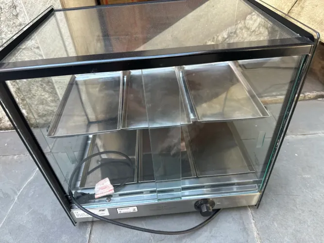 Estufa de Salgados Titã Preta 6 Bandejas Vapor 220V