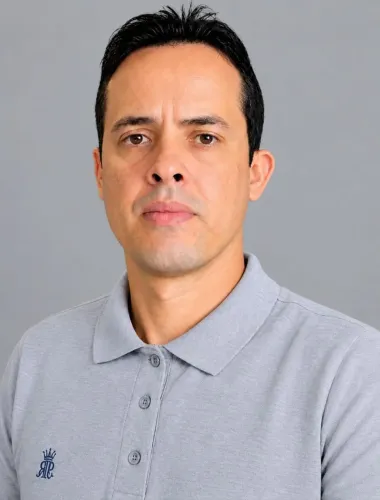 CUIDADOR DE IDOSOS - DISPONÍVEL (SP) 