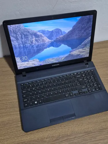 VENDO NOTEBOOK SAMSUNG