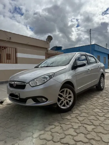Fiat Grand Siena Essence Dual. 1.6 Flex 16V 2015