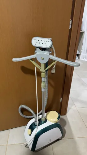 Passadeira A Vapor Electrolux