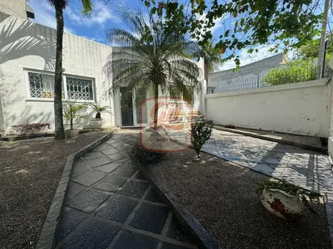 Ponto Comercial na Taquara (Casa e terreno, Aceita Financiamento Bancário)