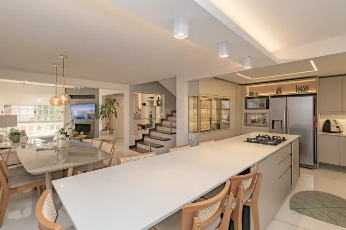 Casa de condominio fechado para venda com 306 m² em Chácara das Pedras - Porto Alegre - RS