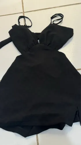 Macaquinho/vestido preto