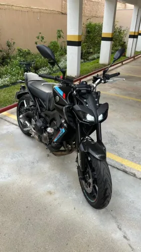 MT-09 YAMAHA 2021 IMPECÁVEL