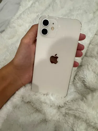 vendo iphone 12, todo original.