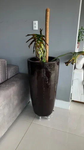 Vaso de cerâmica vietnamita