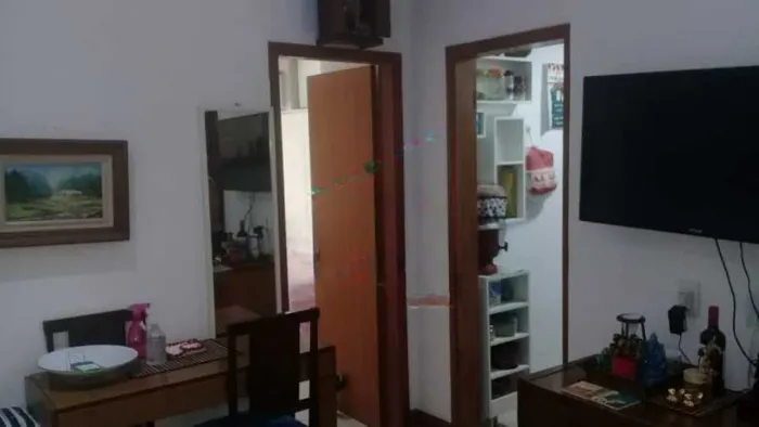 Apartamento - / Residencial / Glória