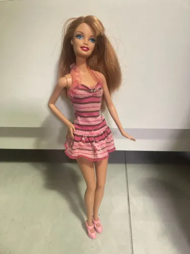 Barbie fashionista sweetie