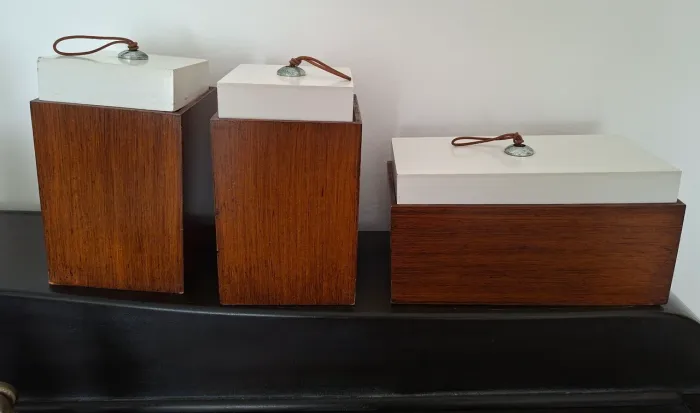 3 caixas decorativas 2 de 11cm x 18cm e 1 de 22cm x 11cm